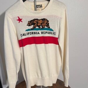 Ripple Junction California Republic Sweater in Cream classic bear size small